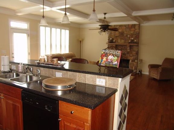 5th image of 2305 Glenpark Ct