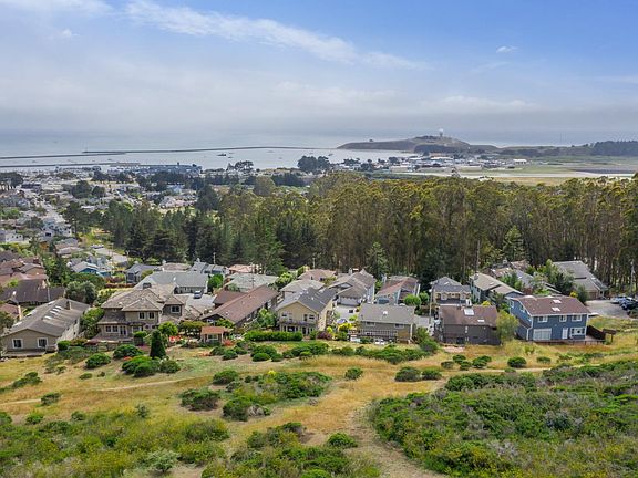5th image of 1046 San Carlos Ave