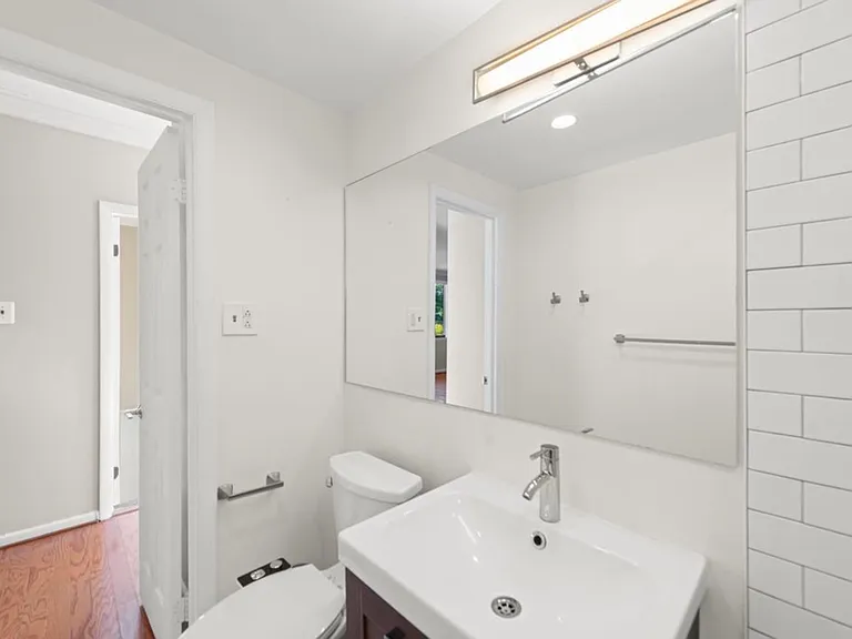 4401 Lee Hwy #16 — Photo 12