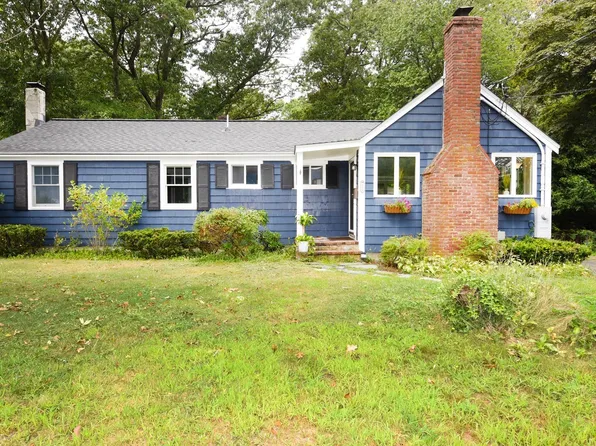 495 Thicket St, Weymouth, MA 02190