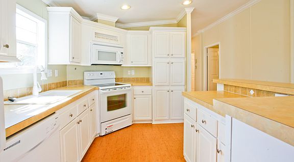 4th image of 651 SW 117th Way #15-18
