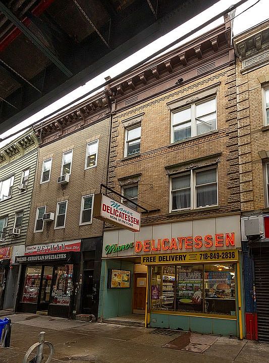 1st image of 9412 Jamaica Ave
