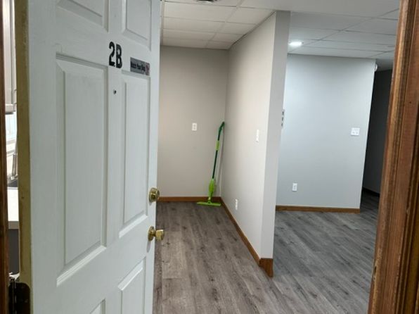100 S Main St #2B