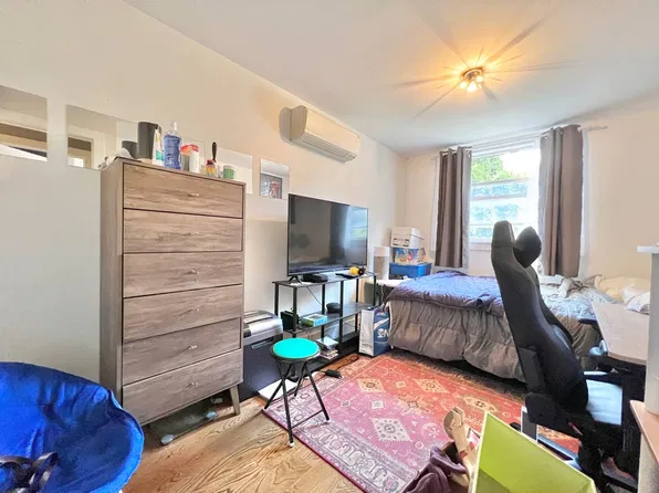 1197 Greene Avenue image 1 of 11
