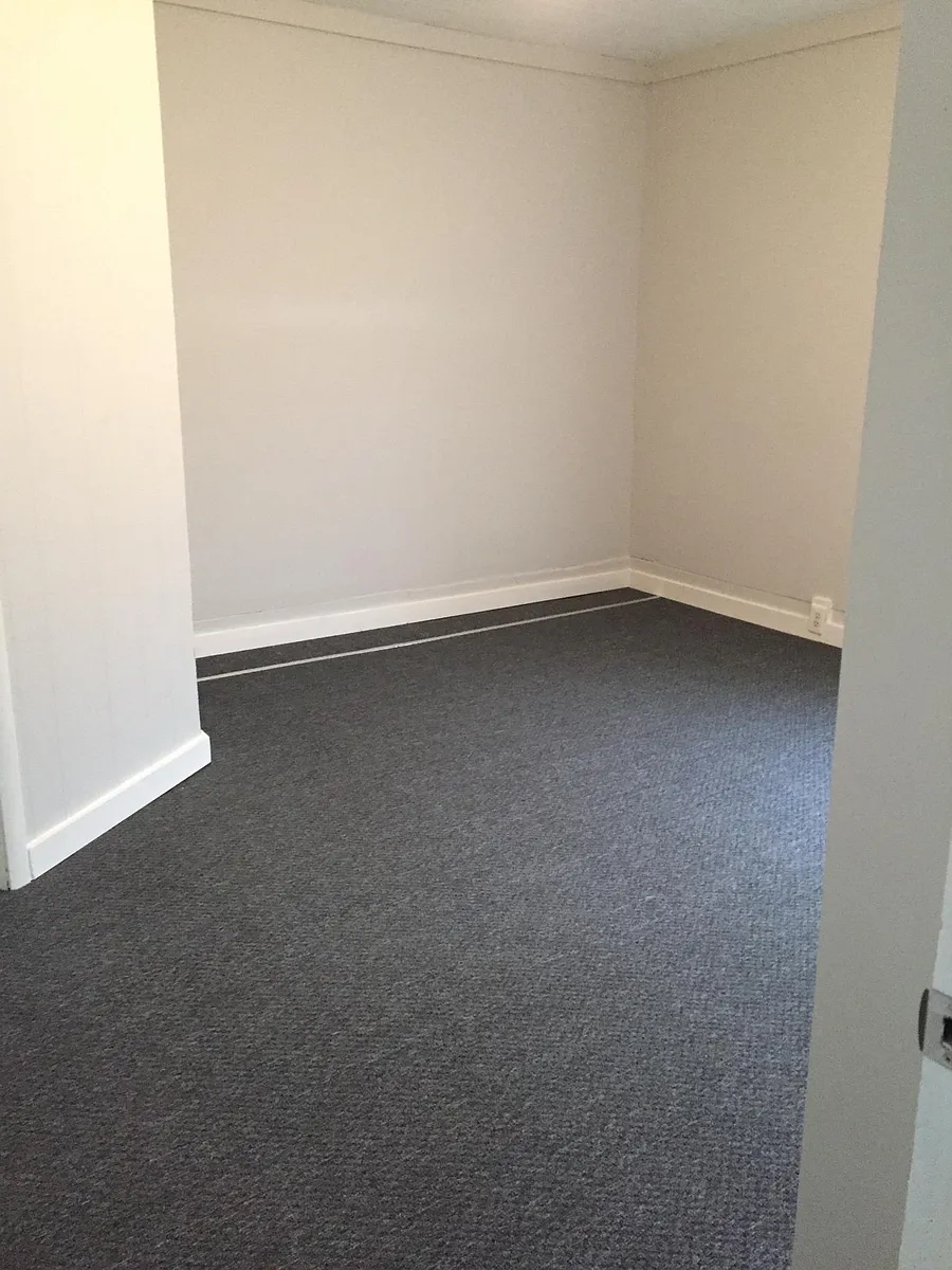 Building Photo - 308 N Rowe St #3