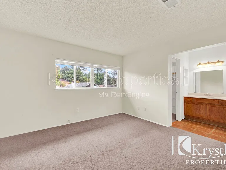 1398 Hale St — Photo 21