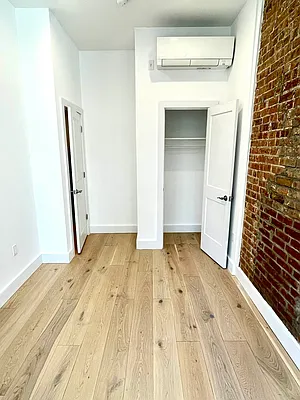 Rented by Metropolitan Property Group | media 15