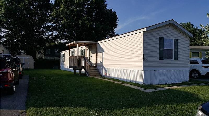 1st image of 423 Sunny Dale Dr