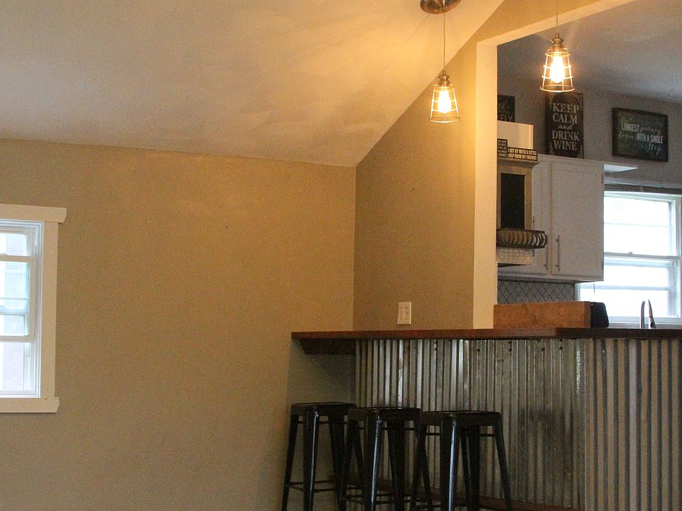2nd image of 403 E Beloit St