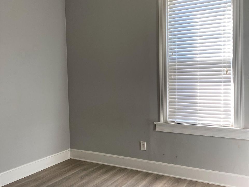 King Sized Bedroom