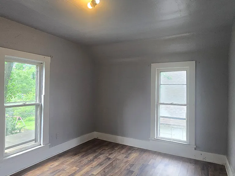 461 E Garfield Ave — Photo 5