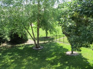 10733 Worthington Ln, Prospect, KY 40059