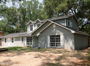 2749 Briarwood Cir, Moss Point, MS 39563