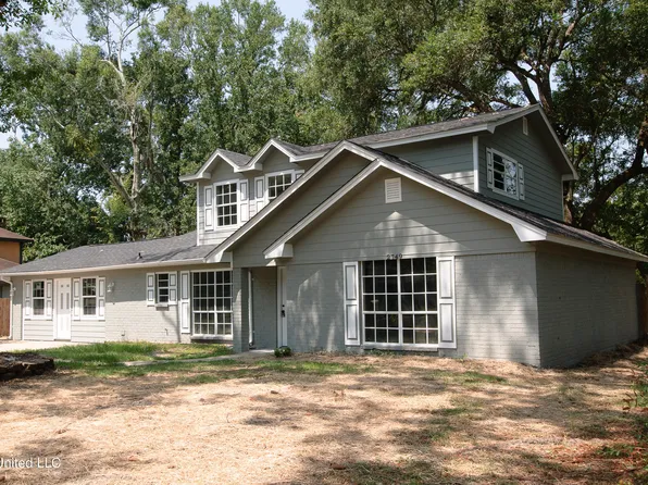 2749 Briarwood Cir, Moss Point, MS 39563