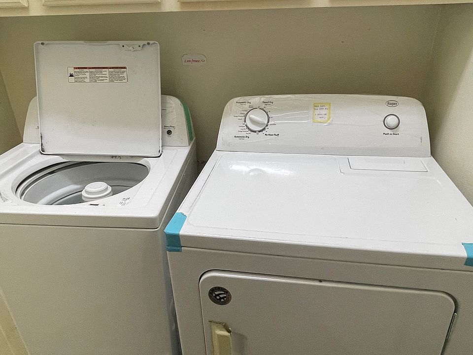 Complimentary shared full-sized laundry in the upstairs hallway.