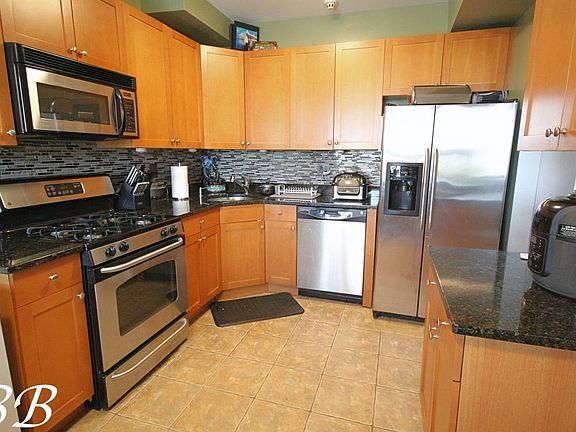 3rd image of 1966 Bergen Ave Floor 3I-3