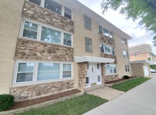 8412 W Gregory St APT 1S, Chicago, IL 60656