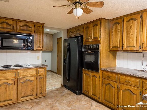 5th image of 1395 S Lewis Woods Ln