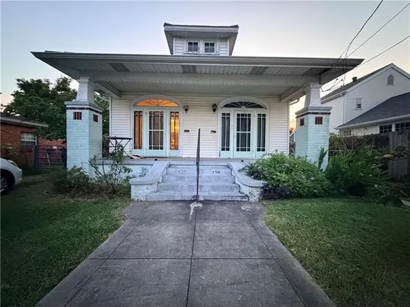 4752 Lafaye St, New Orleans, LA 70122