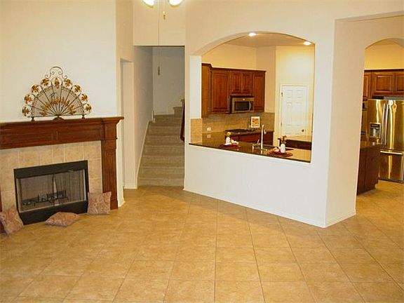 5th image of 3640 Aquamarine Dr