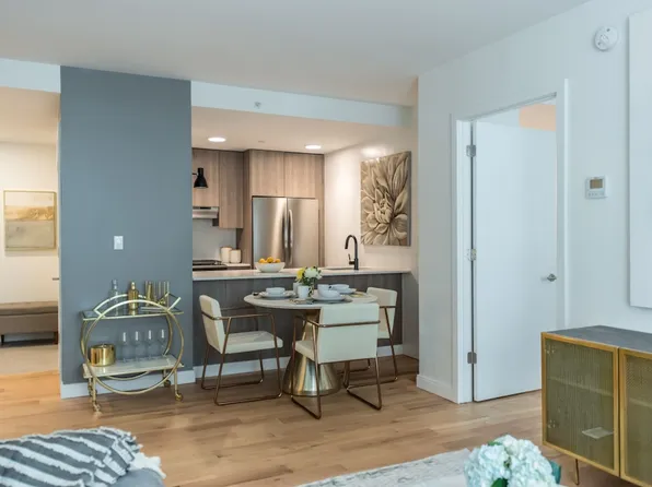 1277 East 14th Street 709B image 2 of 15