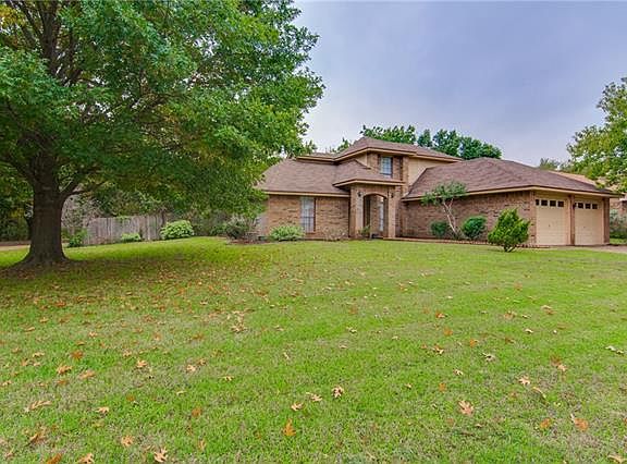2nd image of 2311 Dartmouth Dr
