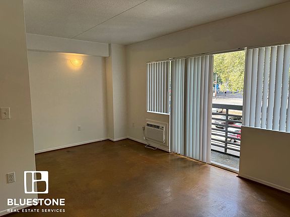 5th image of 1415 SW Park Ave APT 305