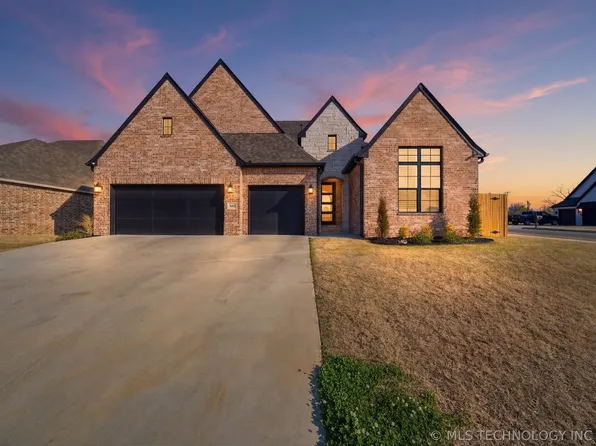 2847 E 141st Ct S, Bixby, OK 74008