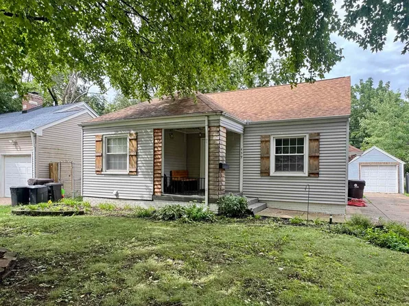 439 W Hampton Ct, Peoria, IL 61604