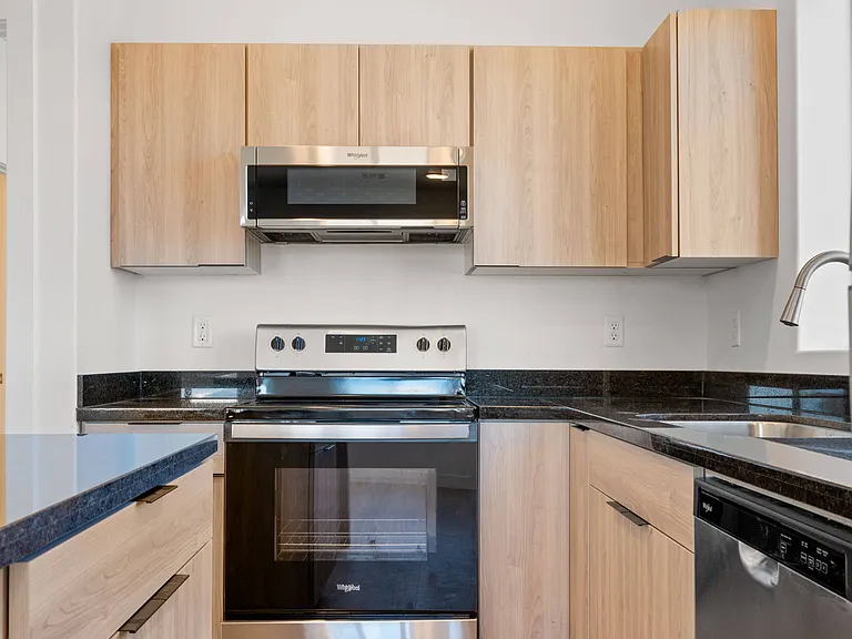 Shadow Ridge Apartments — Photo 30