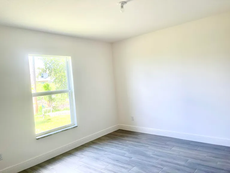 1260 Larkspur St SE — Photo 14