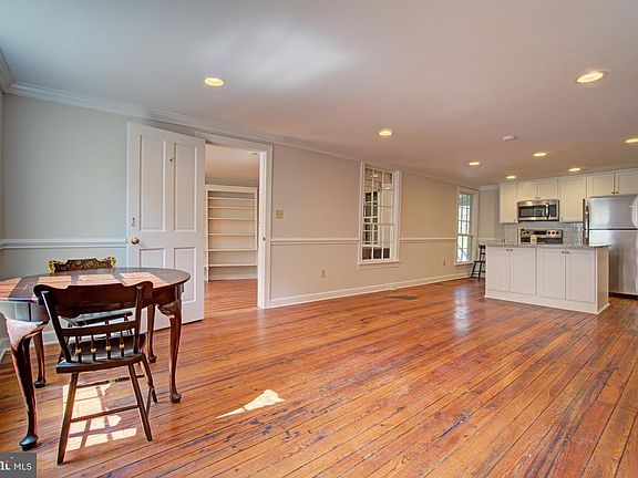 Spacious new kitchen / dining room