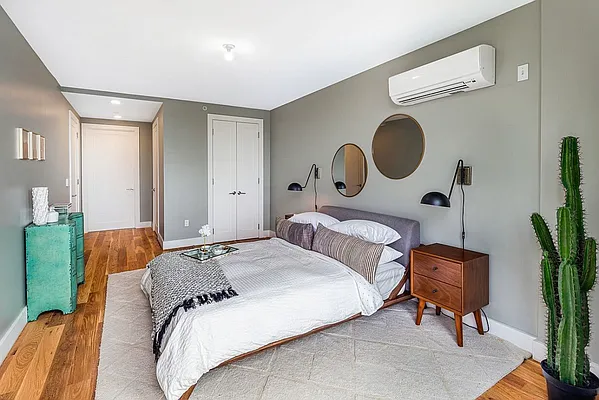 Rented by Carnegie Management Inc | media 32