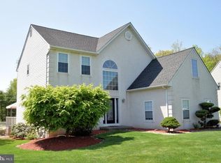 3425 Pin Oak Ln, Chalfont, PA 18914