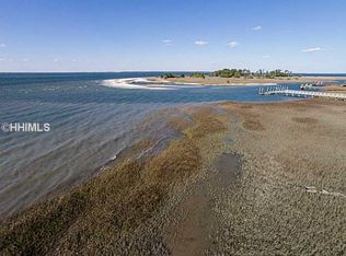 43 Ribaut Dr, Hilton Head Island, SC 29926