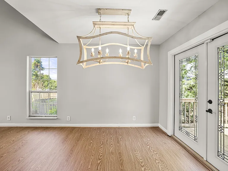 3127 Creekview Ln — Photo 40