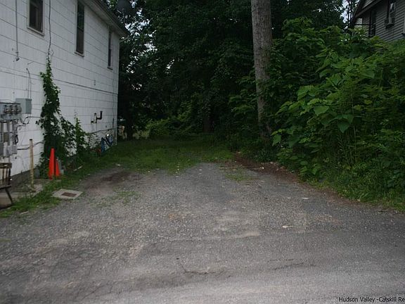 5th image of 2 Clermont Ln