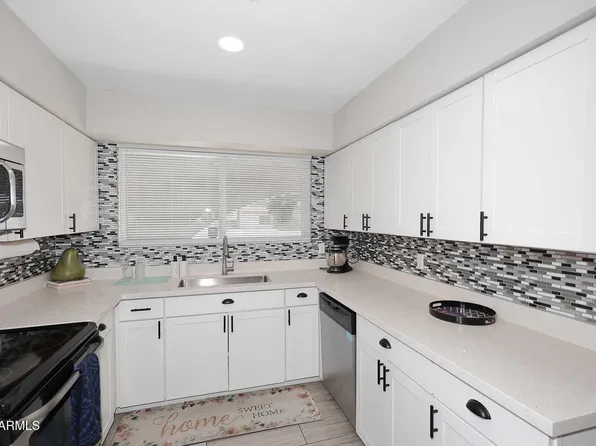 4318 W CORRINE Drive, Glendale, AZ 85304