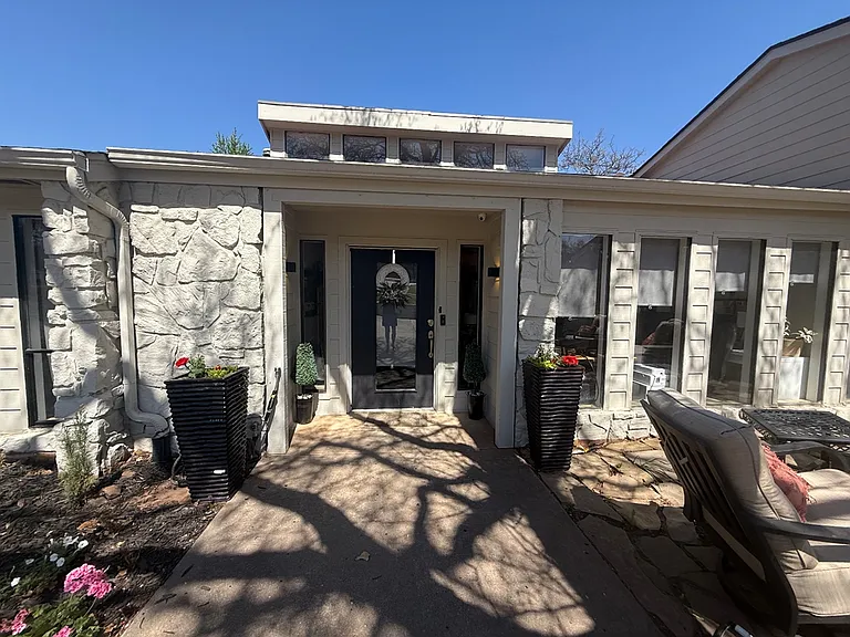 1925 Bunting Ct — Photo 9