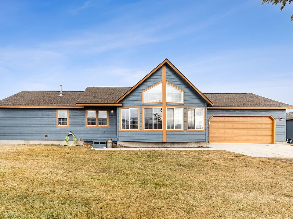 1st image of 620 Cody Ln