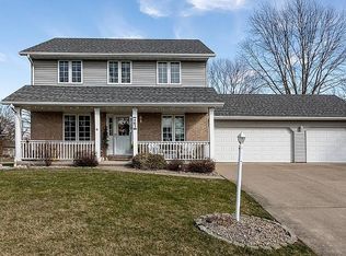 402 Phil Gould Dr, Hanna City, IL 61536