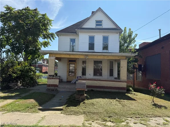 1614 Lynn St, Parkersburg, WV 26101