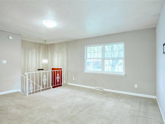 5th image of 917 SW Speas Dr