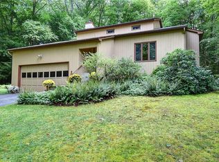20 Duncaster Wood, Granby, CT 06035