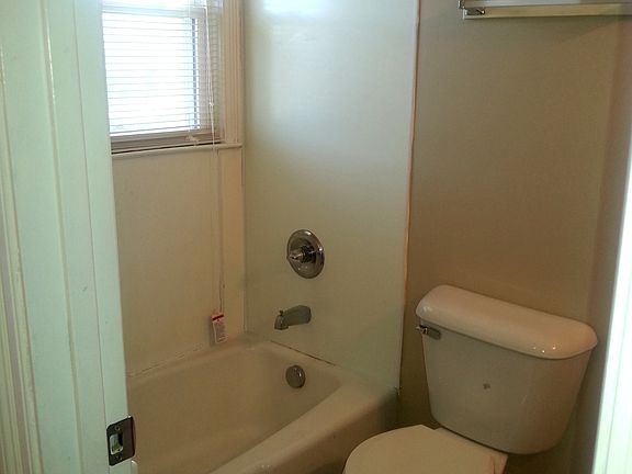 5th image of 1828 Augusta Dr