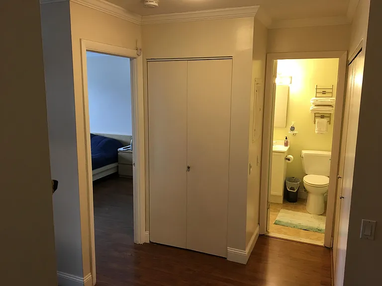 51 Schuyler Ave #4G — Photo 4