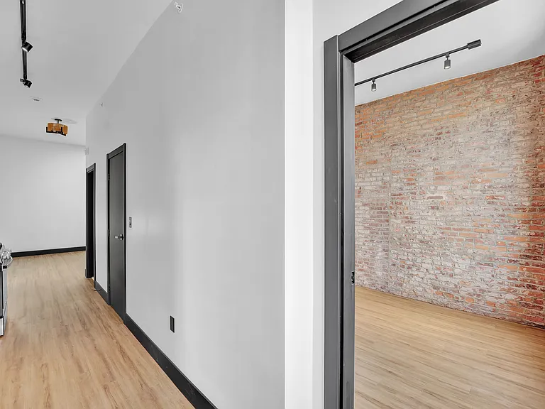 117 Penn Ave #103 — Photo 49