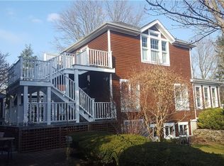 10 Hilltop Ave, West Warwick, RI 02893