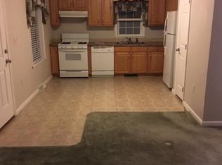 132 Wareham Rd, Plymouth, MA 02360