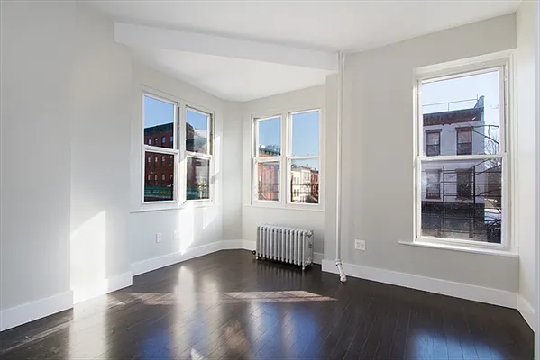 Rented by Weissman Equities | media 16